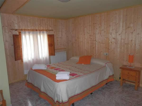 Hostal El Portalico Linares de Mora Екстер'єр фото