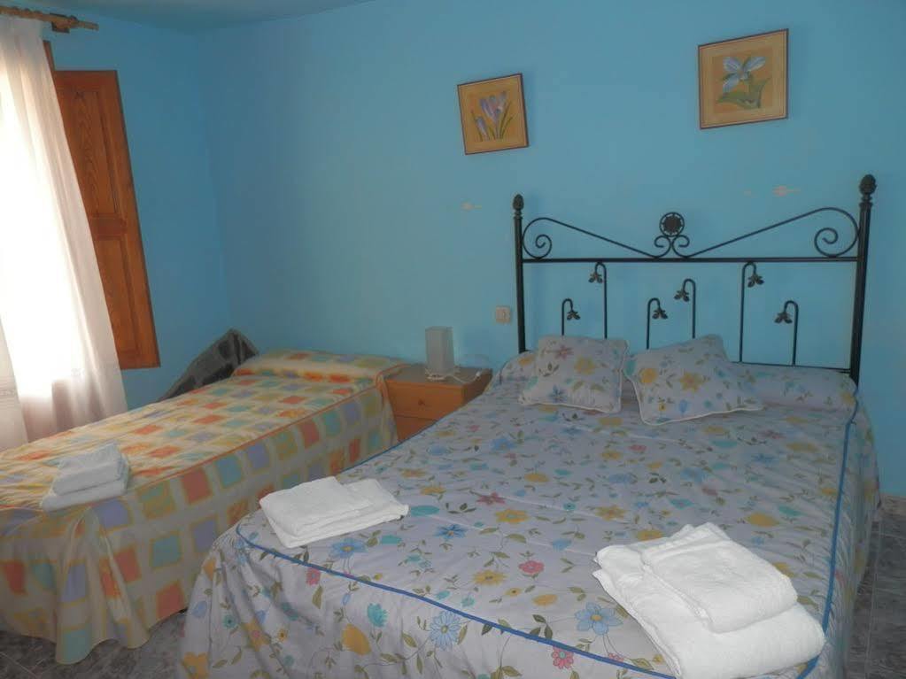 Hostal El Portalico Linares de Mora Екстер'єр фото