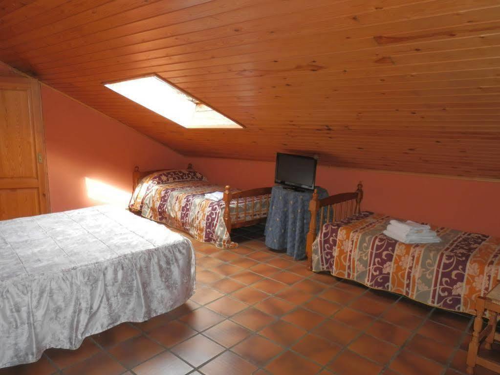 Hostal El Portalico Linares de Mora Екстер'єр фото